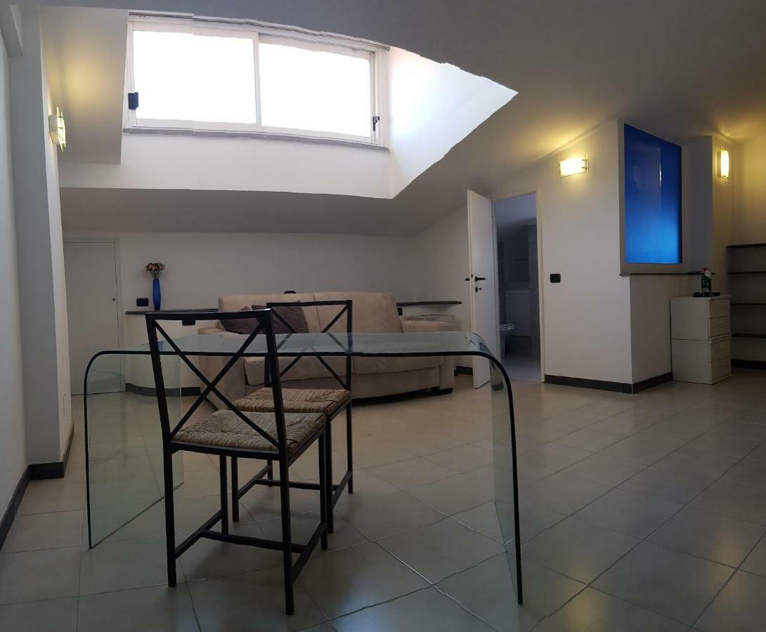 Apartament Mansarda Stefania Ameglia Zewnętrze zdjęcie